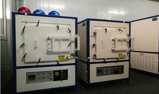 实验用高温箱式（气氛）炉