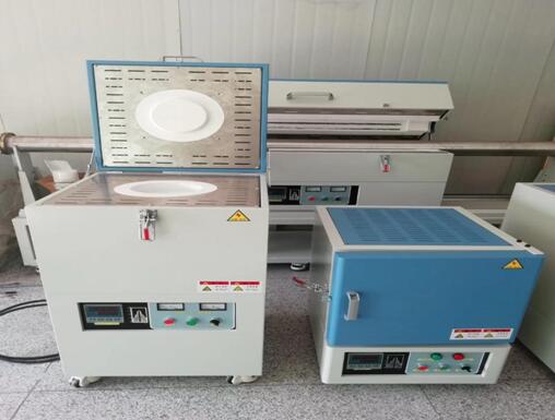 实验用高温箱式（气氛）炉